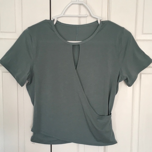 | Lululemon Round Trip ShortSleeve Shirt Blue Cast - Picture 7 of 9